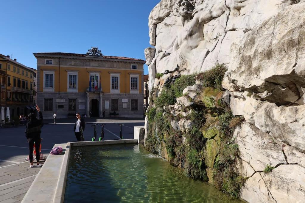 Apartamento La Casa Di Loris Sarzana Exterior foto